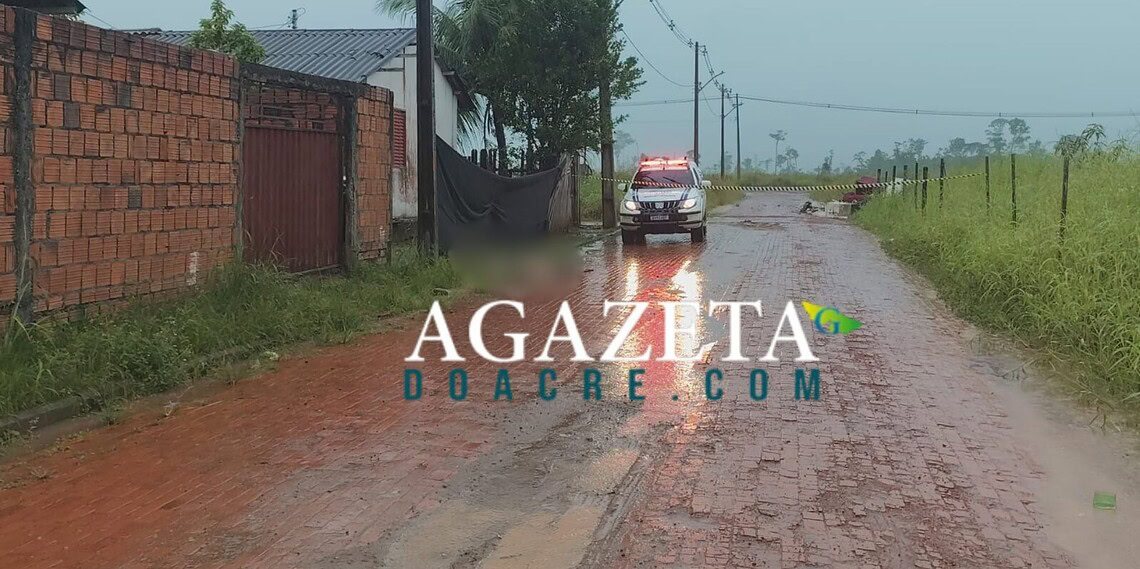 Homem é morto a golpes de faca e terçado no bairro Rosa Linda no Segundo Distrito de Rio Branco 1 Homem é morto a golpes de faca e terçado no bairro Rosa Linda no Segundo Distrito de Rio Branco