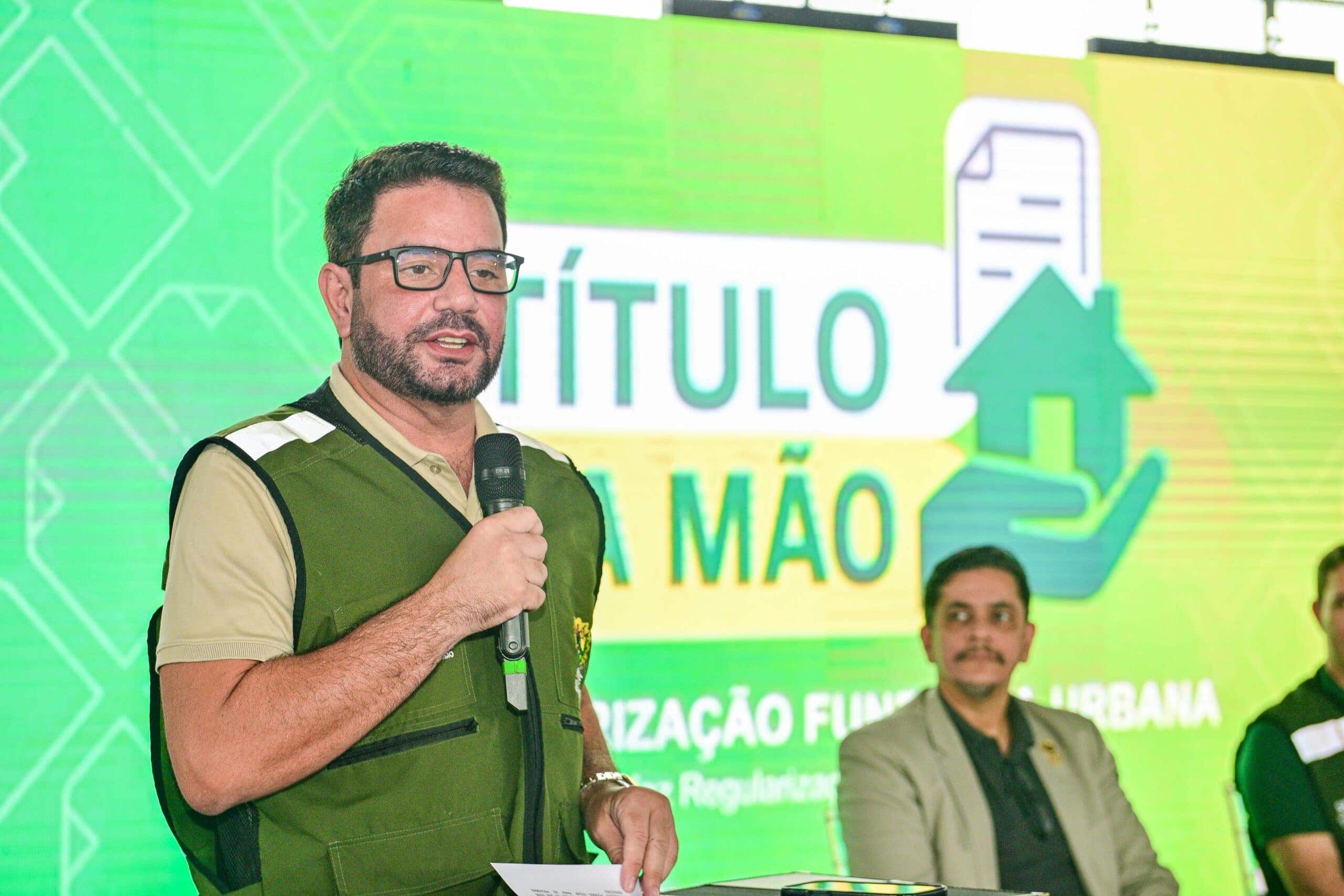 Governo entrega 186 títulos de propriedade a famílias de Rio Branco