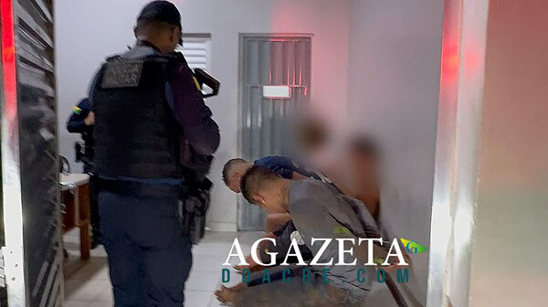 Bandidos rendem idoso, invadem residência, e fogem com pertences e veículo em Rio Branco