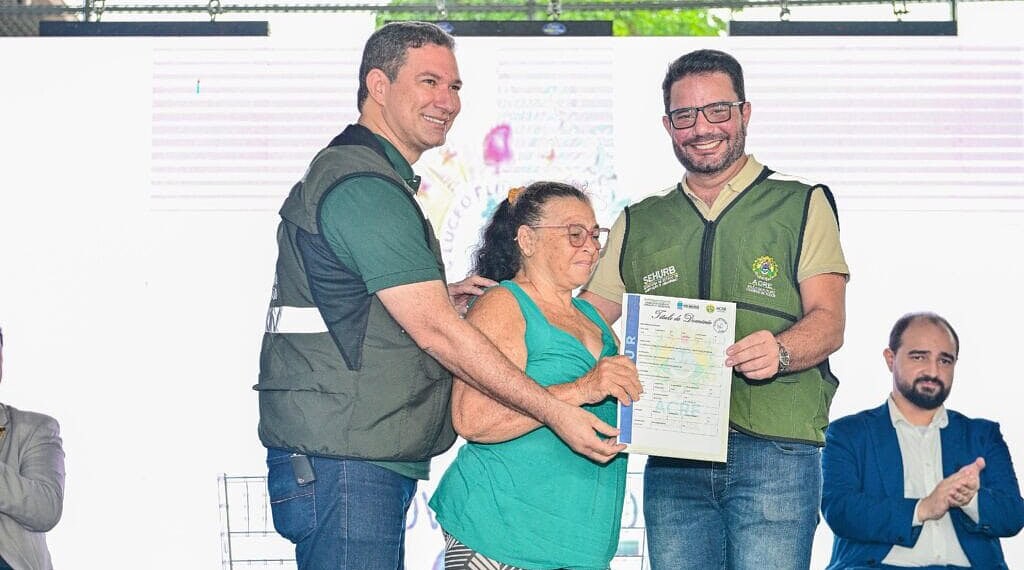 Realizado na Escola Estadual Marilda Gouveia Viana, ato da Sehurb consolida investimento superior a R$ 658 mil. Foto: Diego Gurgel/Secom