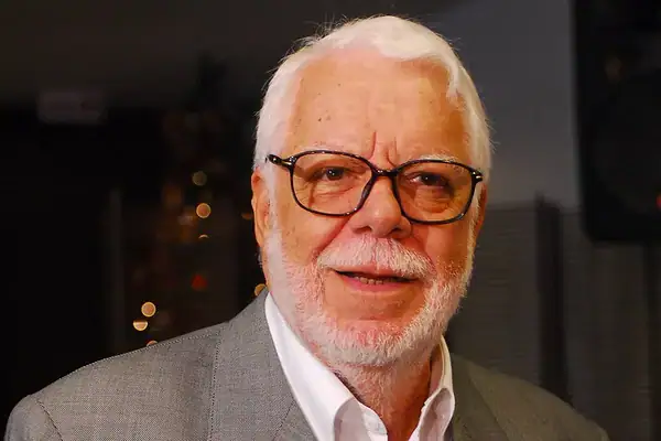 Manoel Carlos, ícone da teledramaturgia brasileira, morre aos 92 anos no Rio