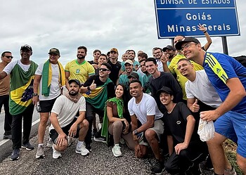 Senador Márcio Bittar adere à "Caminhada pela Liberdade" liderada por Nikolas Ferreira