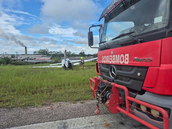 URGENTE: avião de pequeno porte sofre acidente durante decolagem no interior do Acre; FOTOS