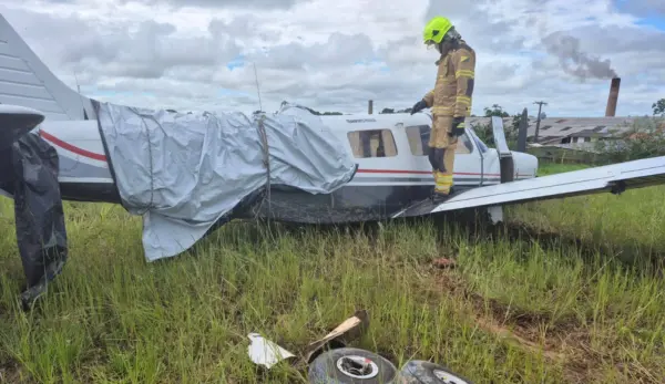 URGENTE: avião de pequeno porte sofre acidente durante decolagem no interior do Acre; FOTOS
