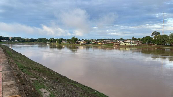 Rio Acre sobe em Rio Branco e pode atingir cota de alerta nas próximas horas