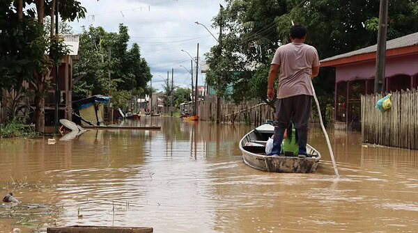 Cheia do Rio Tarauacá atinge cerca de 12 mil pessoas e nível segue acima da cota de transbordamento; FOTOS