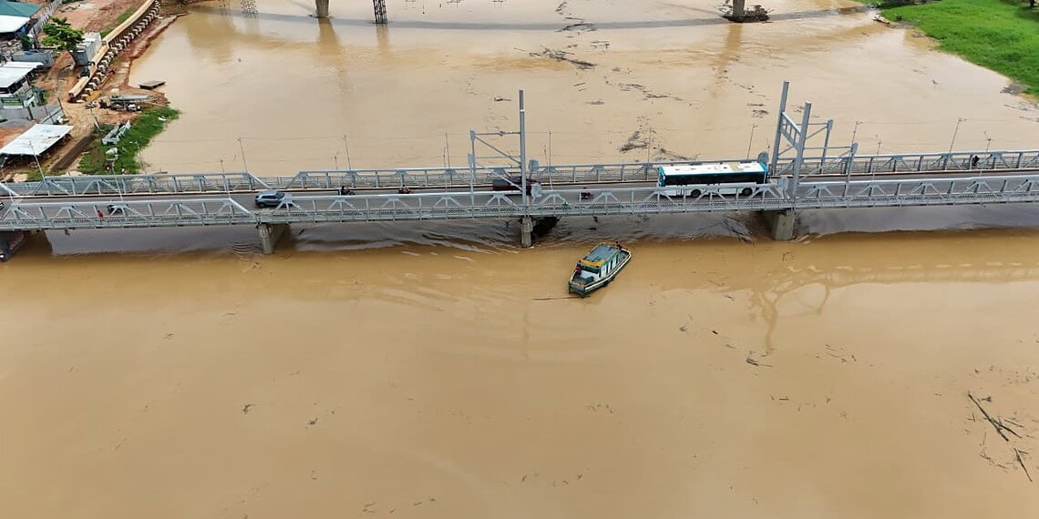 A tendência é que o rio continue subindo (Foto: Walcimar Júnior)