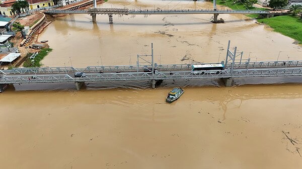 Rio Acre segue em elevação e Inmet alerta para chuvas intensas no fim de semana