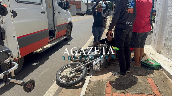 Entregador fica ferido após colisão entre motocicleta e ônibus em Rio Branco