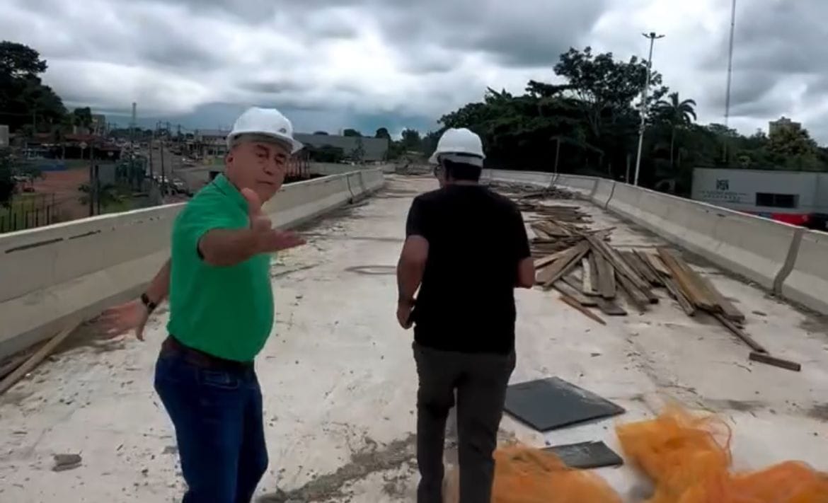 Bocalom corre pelo viaduto Mamedio Bittar e anuncia reta final da obra na capital; VÍDEO
