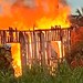 Incêndio destrói casa abandonada no bairro Cadeia Velha, em Rio Branco 9 Incêndio destrói casa abandonada no bairro Cadeia Velha, em Rio Branco