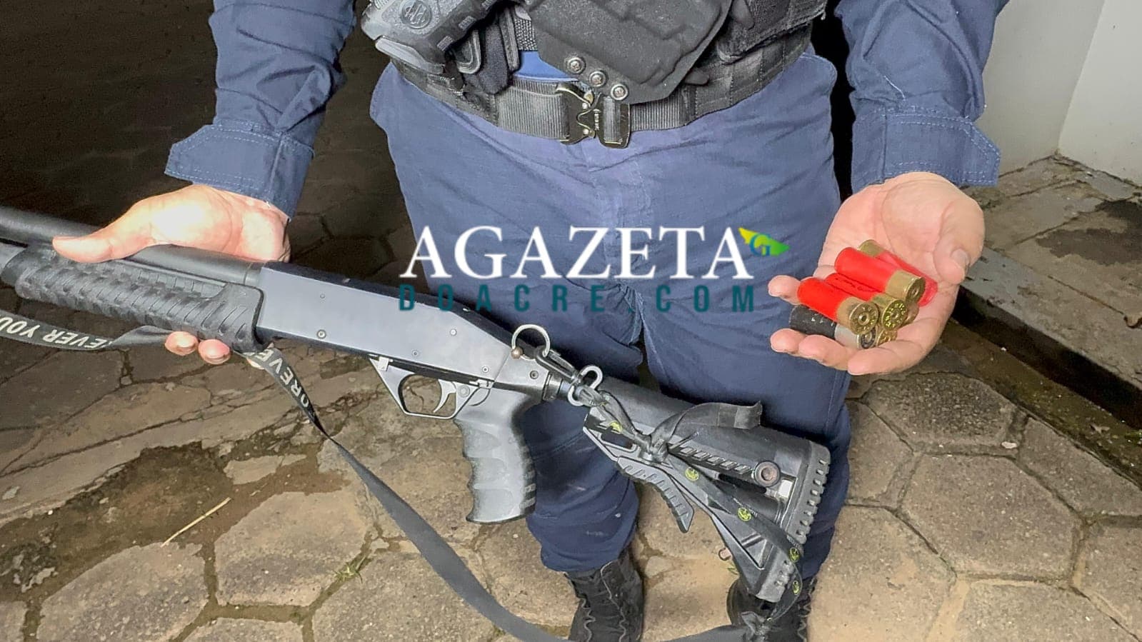 Monitorado por tornozeleira é preso com espingarda calibre 12 no Cidade Nova
