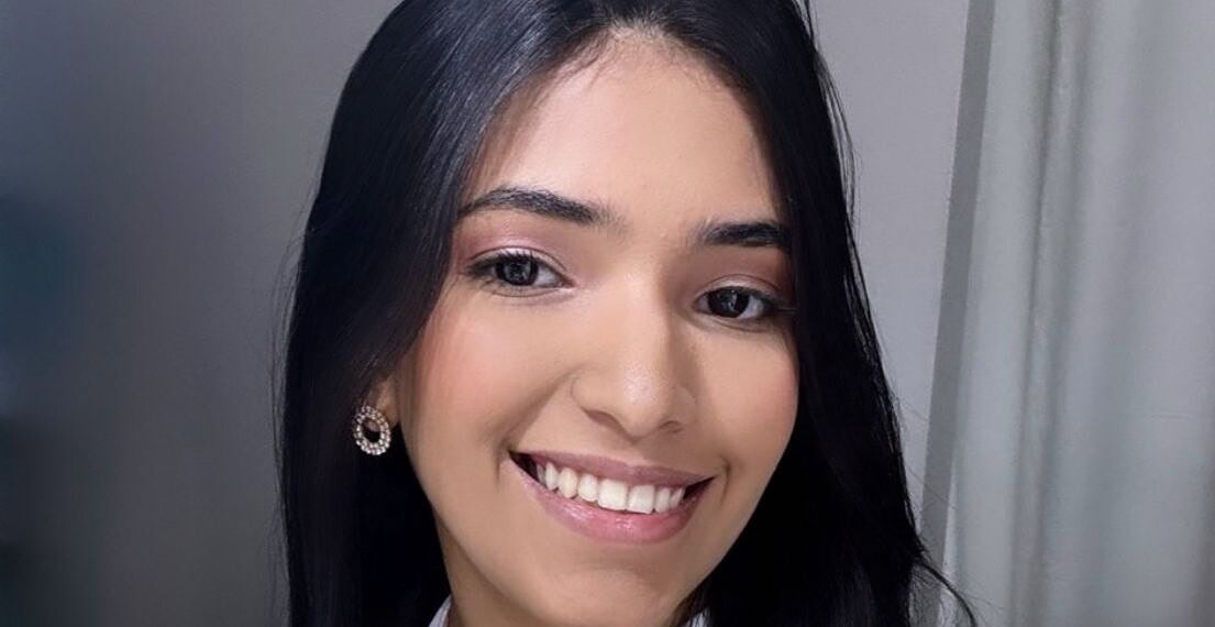 Alane cursa Enfermagem na Ufac e sonha em ser médica (Foto: Arquivo Pessoal)