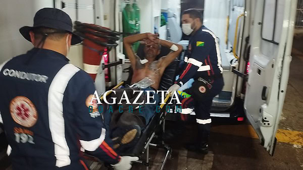 Homem é esfaqueado no calçadão do Novo Mercado Velho, em Rio Branco