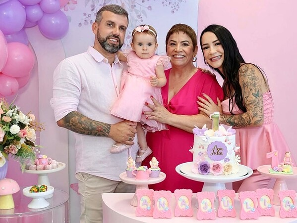 O presidente do Sinjac, Luiz Cordeiro, pilotou um churrasco em homenagem ao prefeito de Rio Branco Tião Bocalom no último sábado, 24