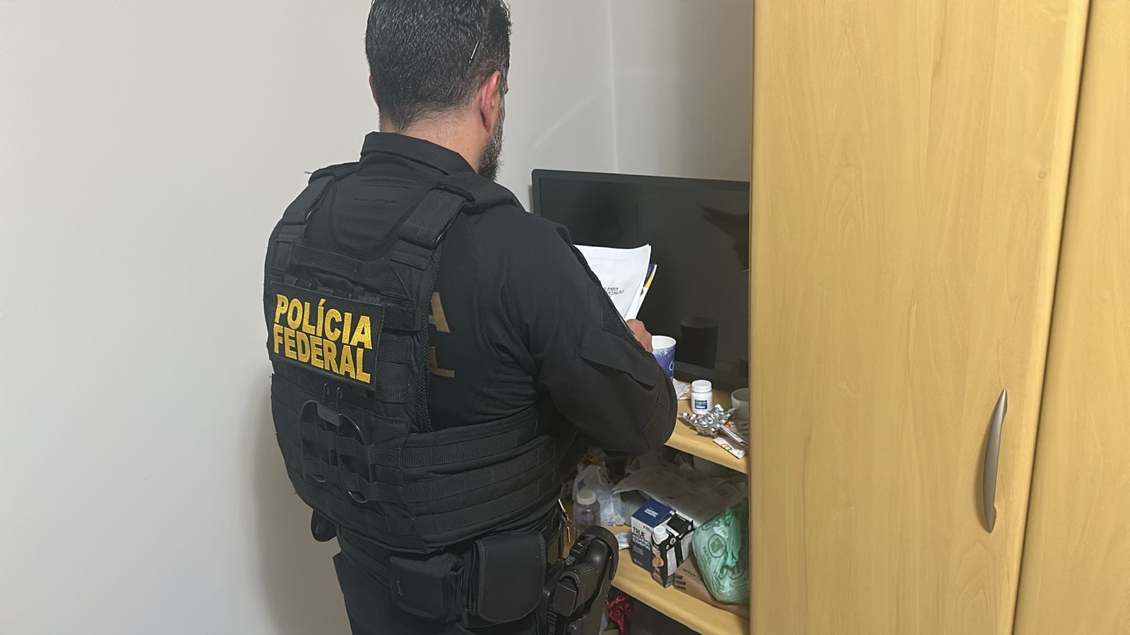 Operação da PF mira Eduardo Velloso e Mazinho Serafim por suspeita de desvio de quase R$ 1 milhão em emendas 5 Operação da PF mira Eduardo Velloso e Mazinho Serafim por suspeita de desvio de quase R$ 1 milhão em emendas