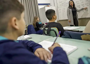 Após aumento do piso salarial, professores vão ganhar mais e pagar menos imposto 3 Foto: BRUNO PERES/AGÊNCIA BRASIL