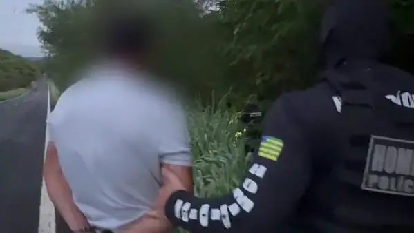 Síndico de prédio levou policiais até corpo de corretora em GO; veja vídeo