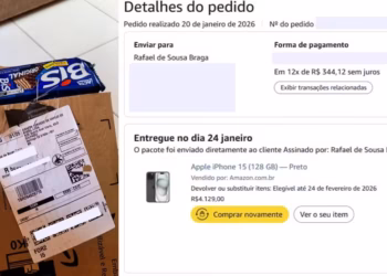 Homem compra iPhone de R$ 4,1 mil pela internet e recebe caixa com biscoitos de chocolate — Foto: Reprodução