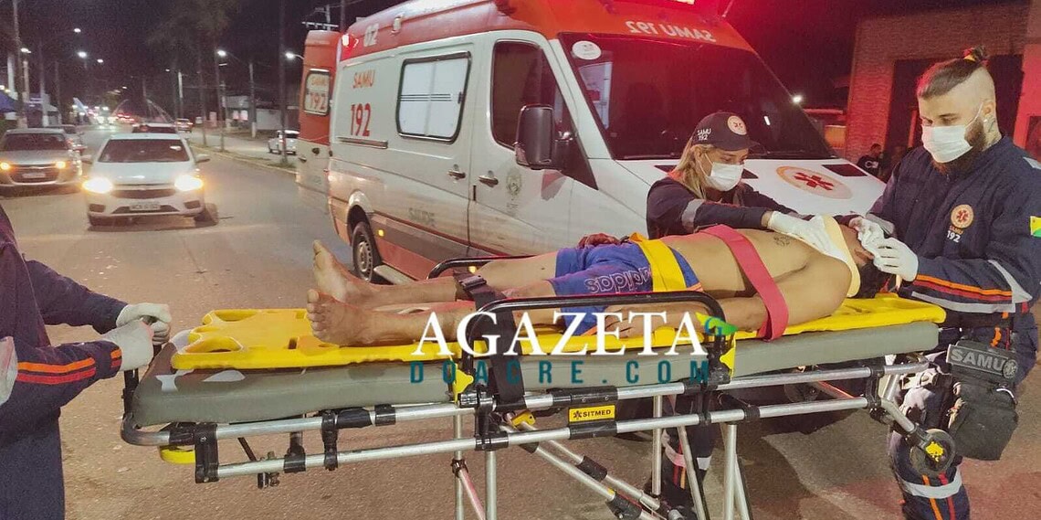 O homem em situação de rua não recebeu auxílio do motorista. Foto: A Gazeta do Acre