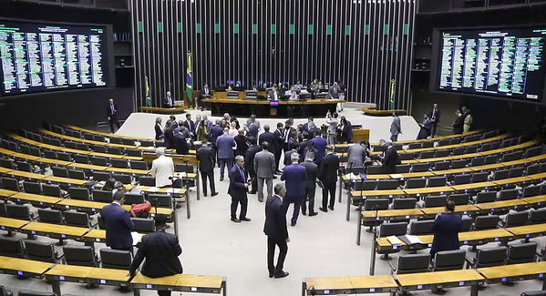 Com provas em Rio Branco, Câmara dos Deputados lança concurso com salário de R$ 21 mil