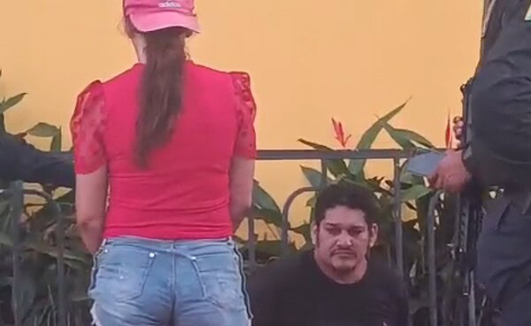 Casal suspeito de assaltar entregador é preso em Rio Branco