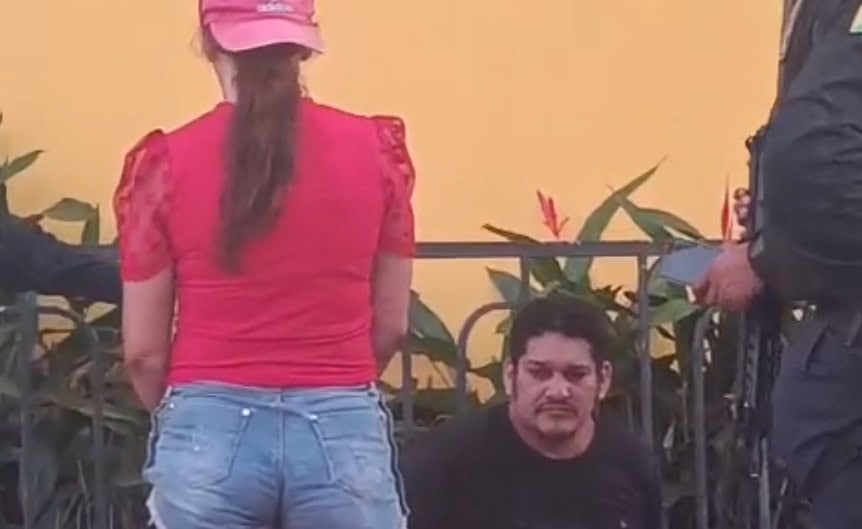 Casal suspeito de assaltar entregador é preso em Rio Branco 1 Casal suspeito de assaltar entregador é preso em Rio Branco