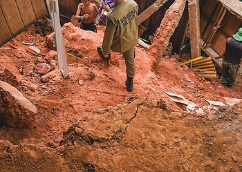 Além da atuação dos bombeiros no resgate, a Defesa Civil municipal também atuou no local. Foto: Reprodução/Redes Sociais