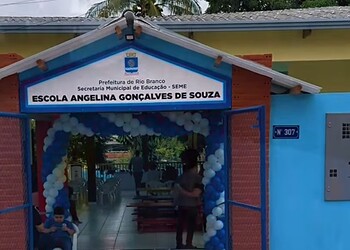 Prefeitura reinaugura e credencia escola Angelina Gonçalves de Souza após investimento superior a R$1 milhão
