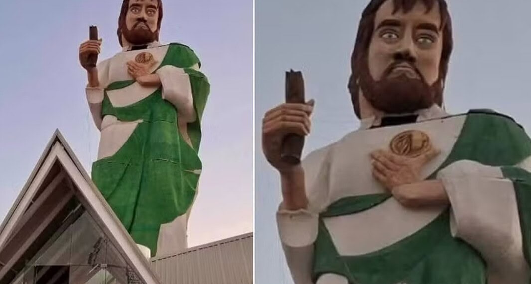 Estátua gigante de apóstolo de Jesus no México gera onda de críticas — Foto: Reprodução/X
