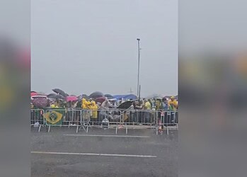 Apoiadores que estavam no local foram atendidos pelo resgate • Créditos: João Paulo Biage/Jornal O Povo