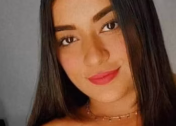 Após laudo descartar descarga elétrica, polícia prende amiga de jovem encontrada morta ao lado de piscina 3 Foto: Reprodução