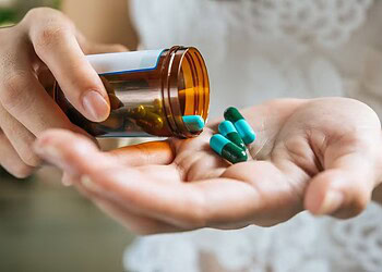 Antibióticos vão poder ser prescritos por enfermeiros — Foto: Freepik