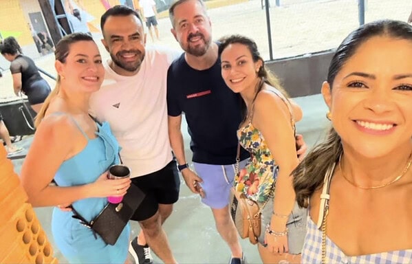 A médica Melissa Chaves Ribera comemorou aniversário em clima de amor e família em Fortaleza. Veja mais na coluna No Circuito