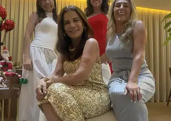 Girlane Barcelos reuniu, no último sábado, as queridas Márcia Abreu, Kátia Regiane e Mayra Tinoco para uma tarde cheia de surpresas e um jantar 7 Girlane Barcelos reuniu, no último sábado, as queridas Márcia Abreu, Kátia Regiane e Mayra Tinoco para uma tarde cheia de surpresas e um jantar