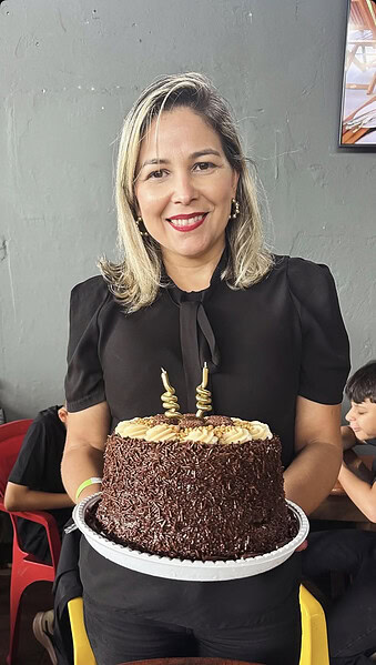 Girlane Barcelos reuniu, no último sábado, as queridas Márcia Abreu, Kátia Regiane e Mayra Tinoco para uma tarde cheia de surpresas e um jantar 4 Girlane Barcelos reuniu, no último sábado, as queridas Márcia Abreu, Kátia Regiane e Mayra Tinoco para uma tarde cheia de surpresas e um jantar