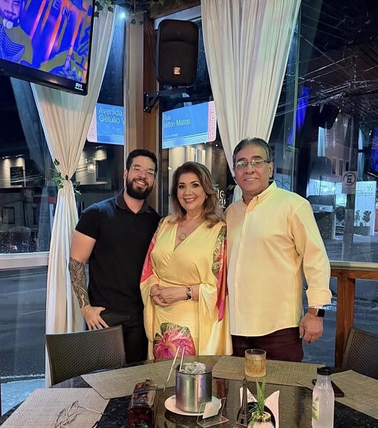 O procurador do Estado Édson Manchini, que celebrou mais um ano de vida em clima intimista, ao lado da família. Veja mais na coluna No Circuito