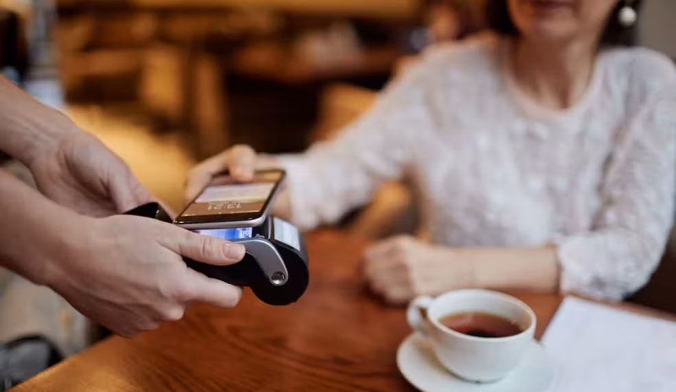 vale-refeição e vale-alimentação — Foto: Freepik