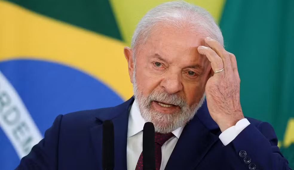 Lula durante conversa com jornalistas em Brasília — Foto: Adriano Machado/Reuters