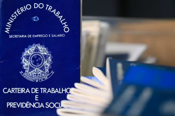 Empresas oferecem mais de cinco mil vagas em todo o país; confira oportunidades