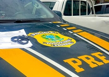 PRF cumpre mandados de prisão e detém motorista embriagado durante fiscalizações nas BR-317 e BR-364 no Acre