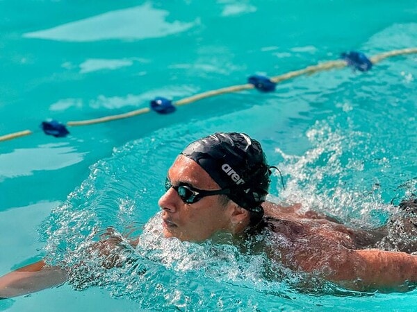 Estudante acreano de 15 anos é convidado para integrar equipe juvenil do Fluminense na natação