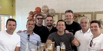 Tiago Viana reuniu amigos e familiares para um almoço de aniversário no último dia 07. Veja mais na coluna No Circuito