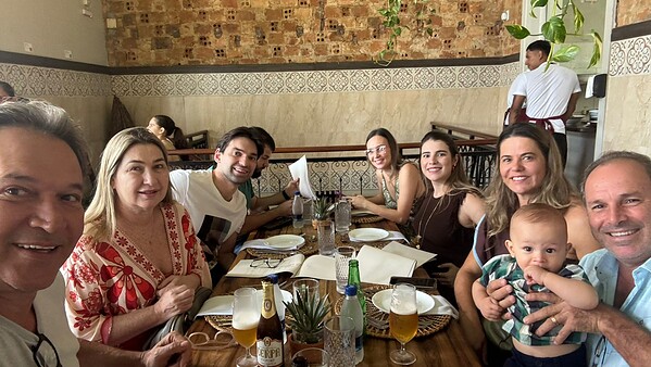 A empresária Juliana Pejon brindou mais um ano de vida no dia 25, cercada pelo carinho de amigos. Veja mais na coluna Jackie Pinheiro