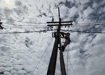 Carnaval 2026: Energisa alerta sobre ligações elétricas, riscos de acidentes e dicas para festas seguras