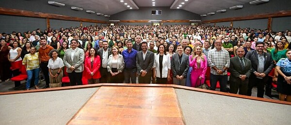 Mais de 730 profissionais tomam posse para atuar na Educação Especial no Acre