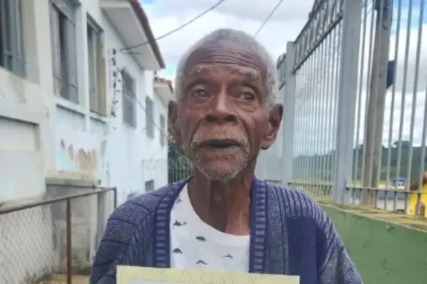 Homem mais velho do Brasil, de 118 anos, revela segredo da longevidade