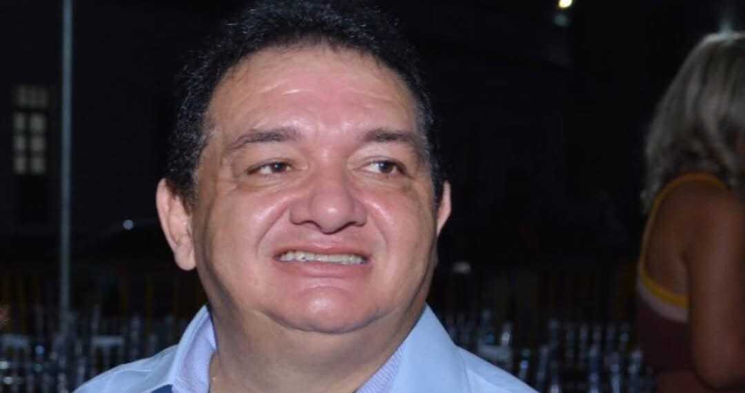 De saída da RBTrans, Clendes se esquece de bocalom e agradece a população e servidores. Foto: Reprodução