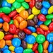Milhares de pacotes de M&M’s são recolhidos por risco à saúde