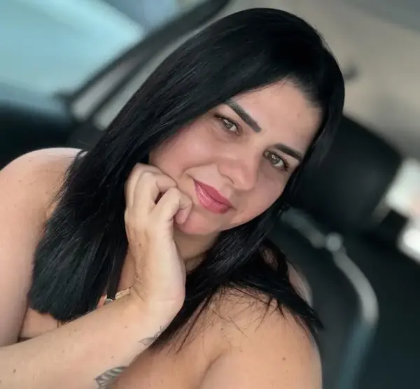 Professora de Rio Branco luta contra o câncer de mama e pede apoio para tratamento; veja como ajudar